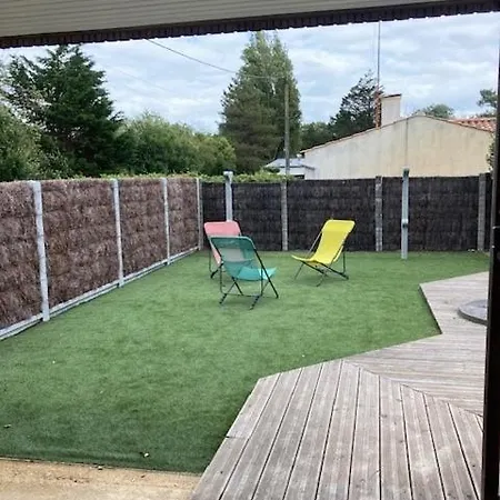Maison Familiale Au Calme Non Loin De La בית נופש